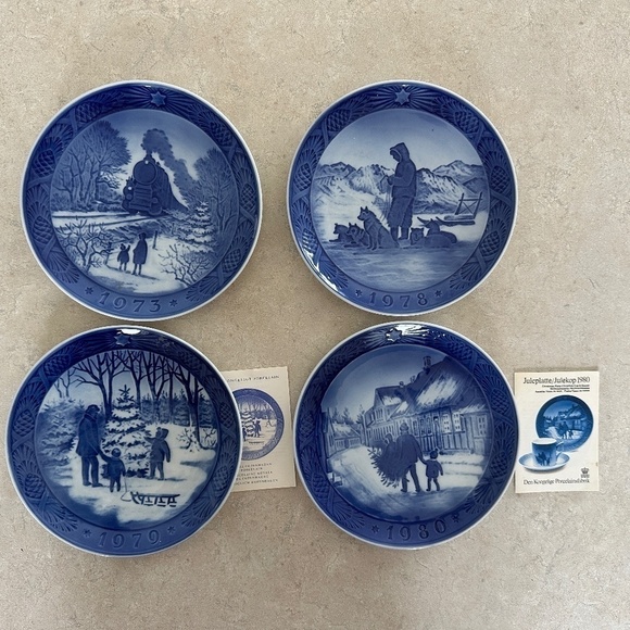 Royal Copenhagen Annual Blue Christmas 4 Plates Vintage Denmark 1973, 78, 79, 80 - Picture 1 of 14